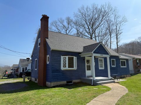 Homes For Sale - 3103 E Circle Dr<br/> Covington, VA 24426