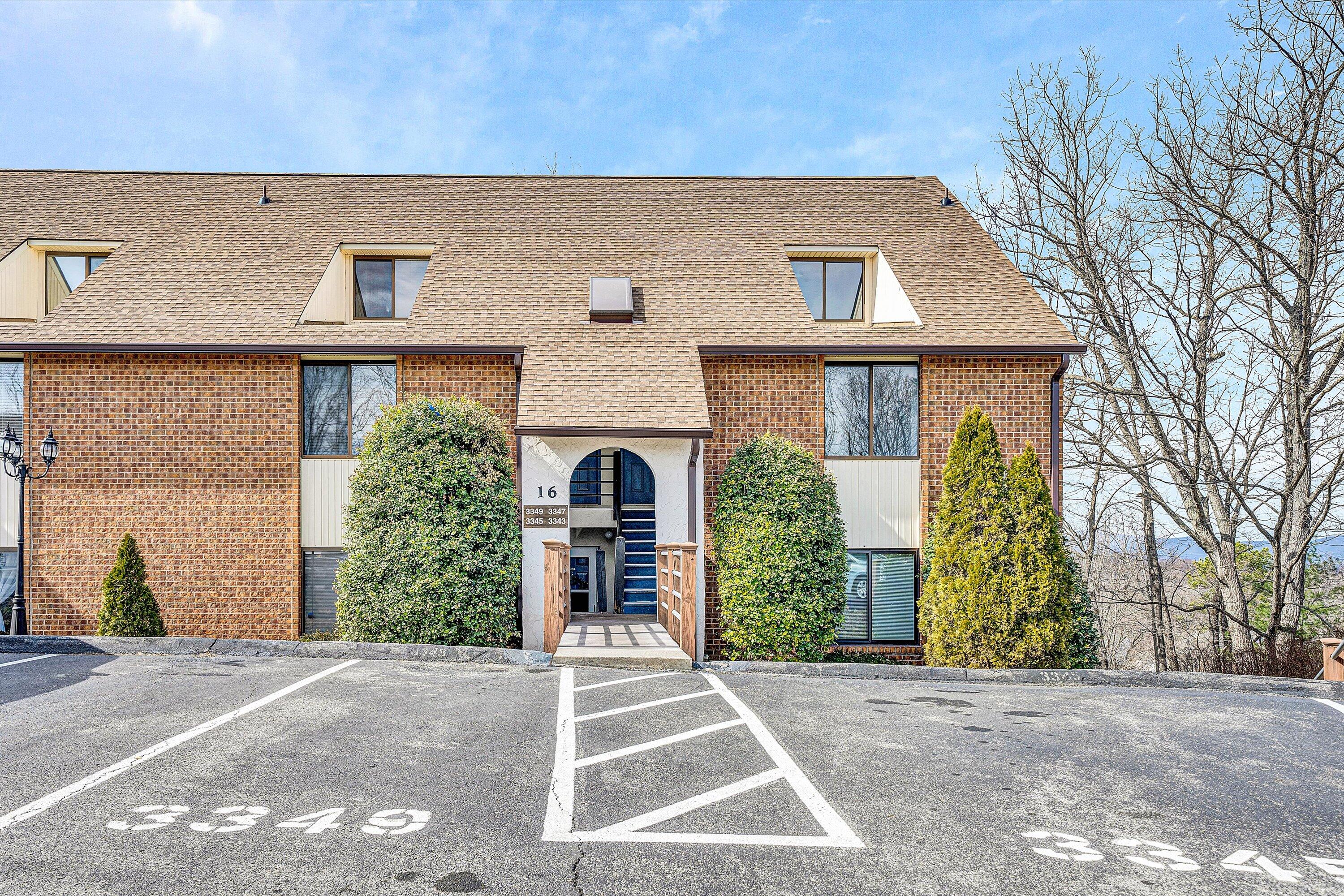 3347 Forest Ct, Roanoke, Virginia image 2