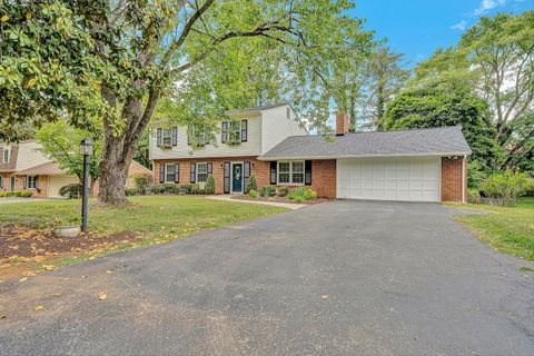 Homes For Sale - 3416 Grandin Rd<br/> Roanoke, VA 24018