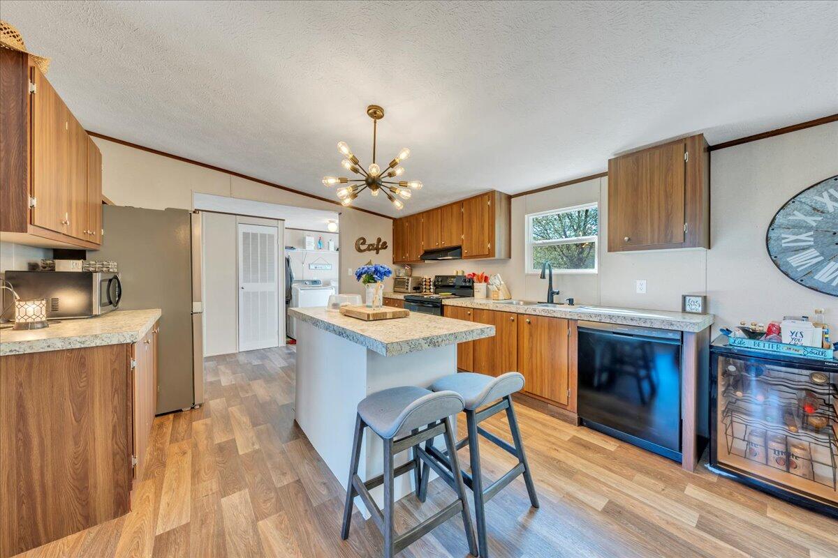 301 Village Dr, Vinton, Virginia image 12