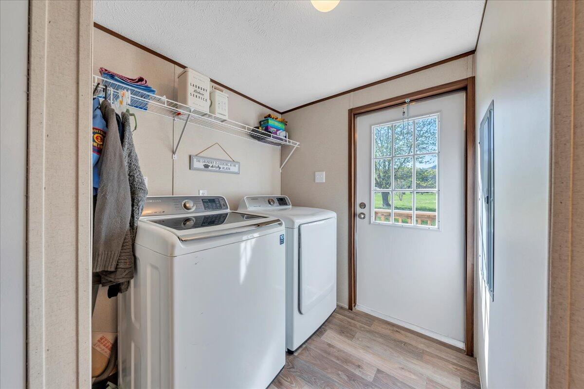 301 Village Dr, Vinton, Virginia image 23