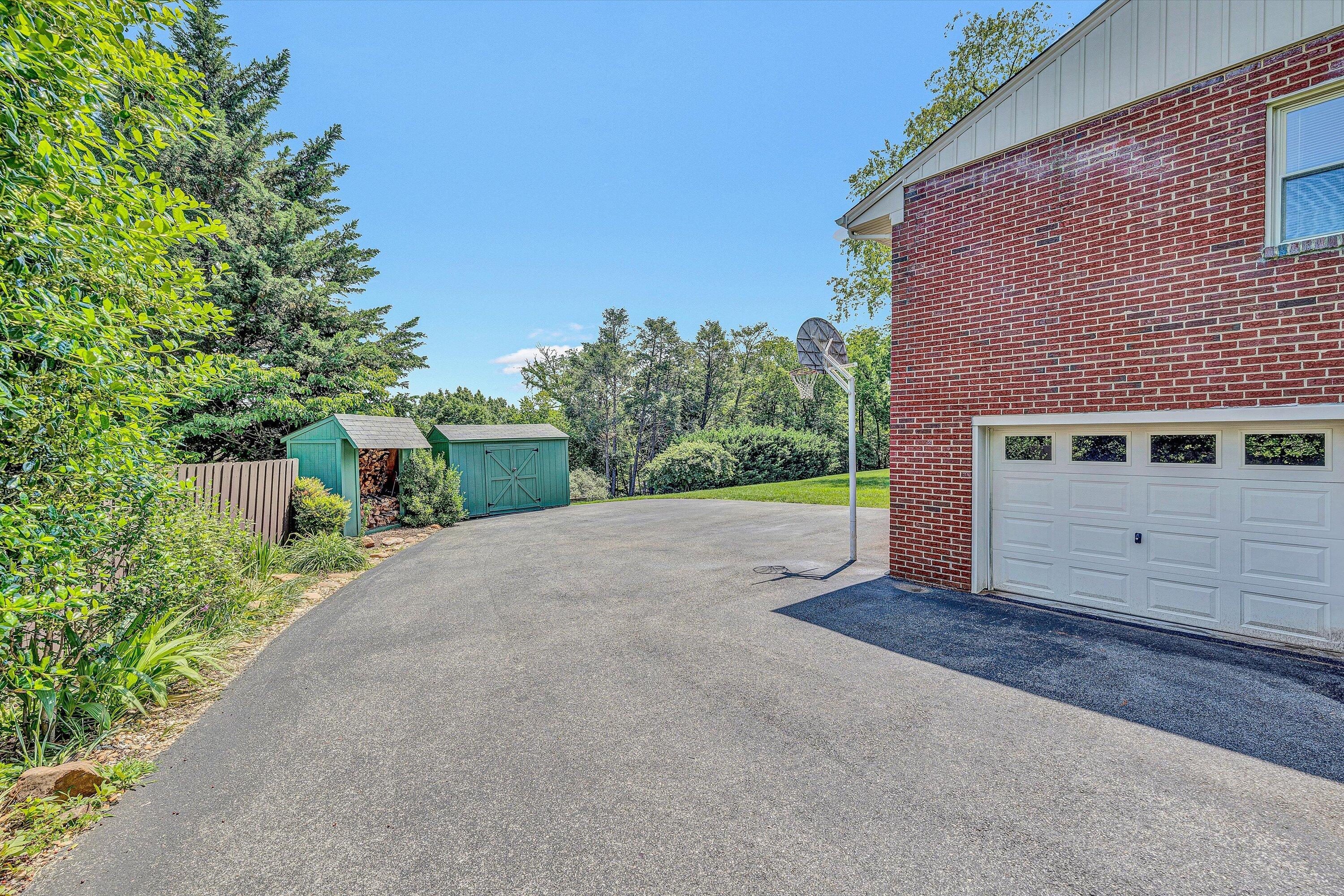 3801 Highwood Rd, Roanoke, Virginia image 43