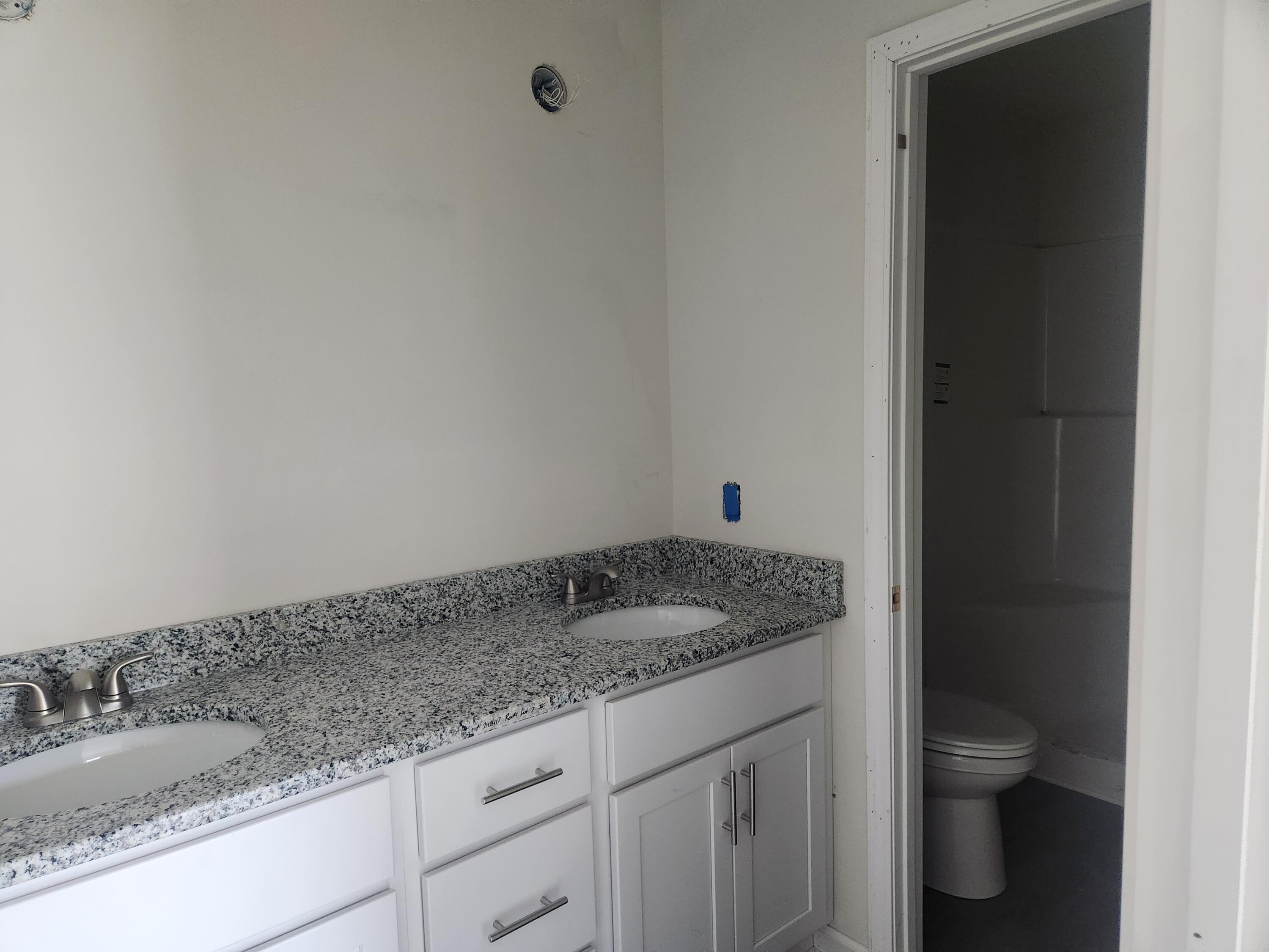 6134 Warren Newcomb, Radford, Virginia image 12