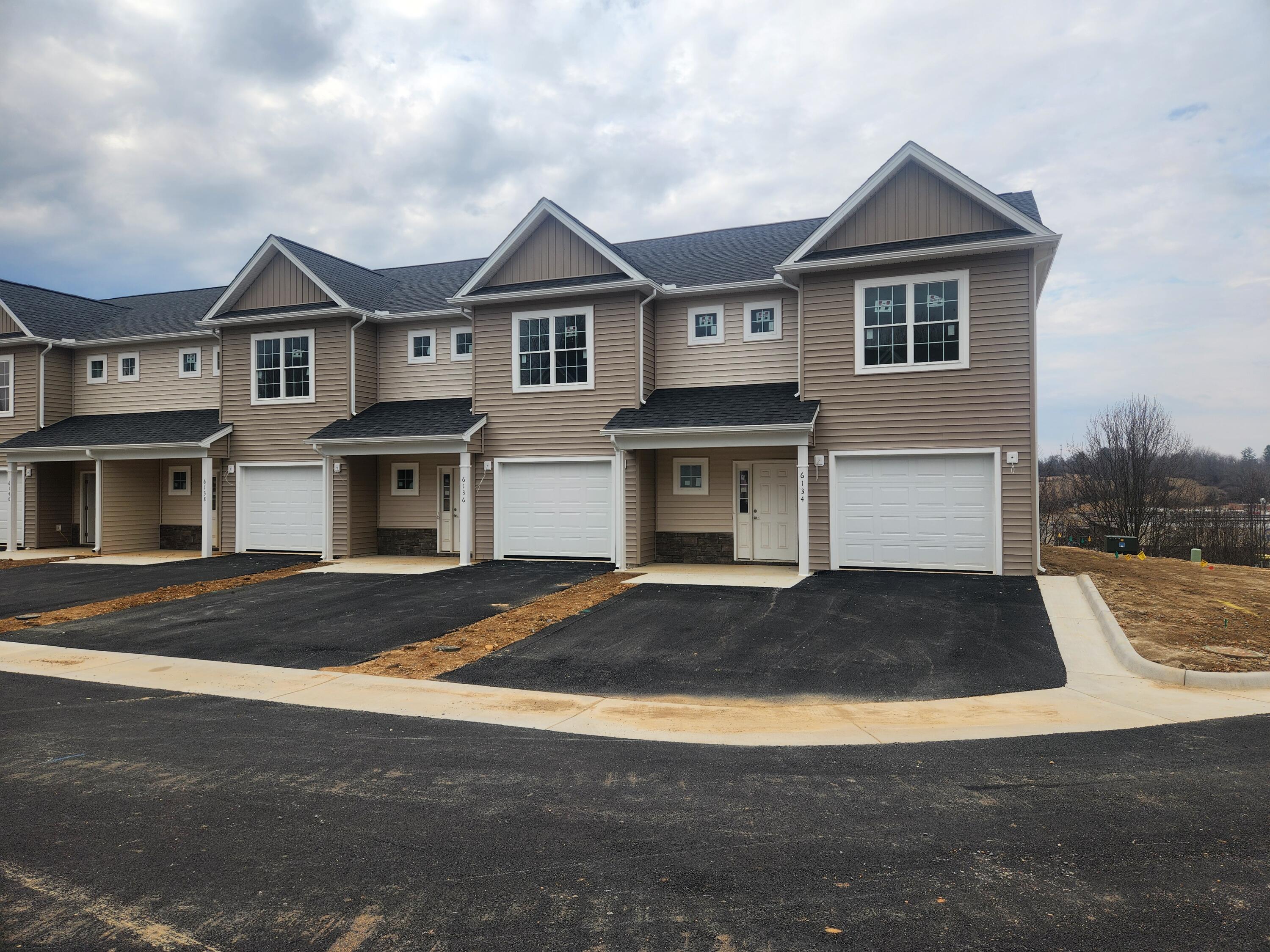 6134 Warren Newcomb, Radford, Virginia image 16