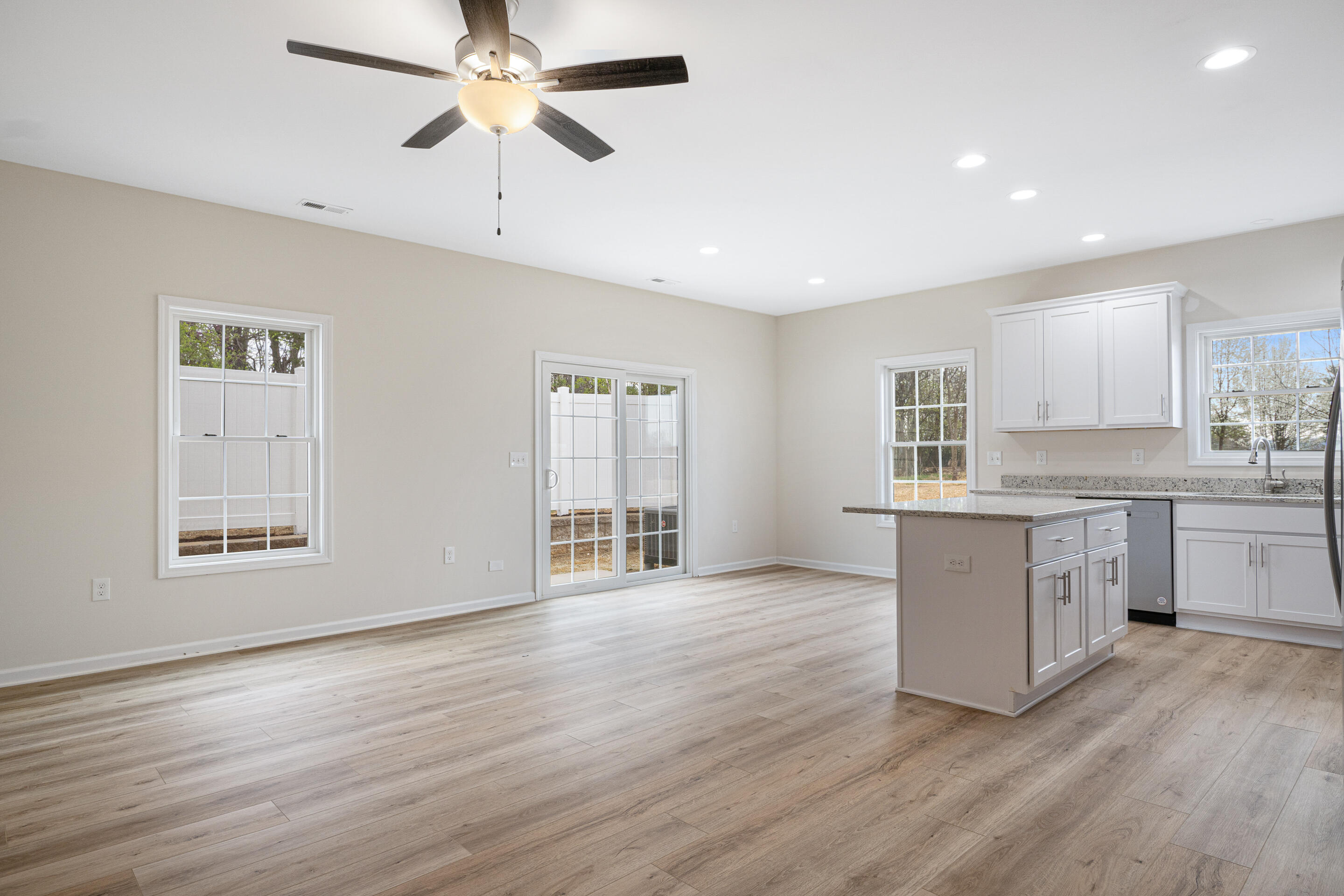 6134 Warren Newcomb, Radford, Virginia image 15