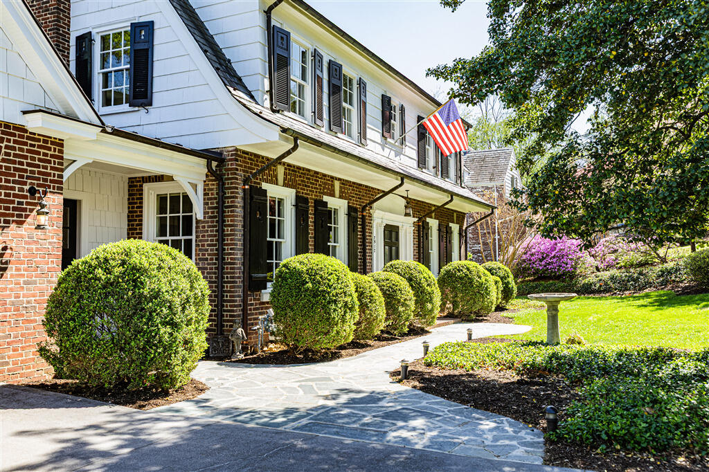 2912 Wycliffe Ave, Roanoke, Virginia image 2