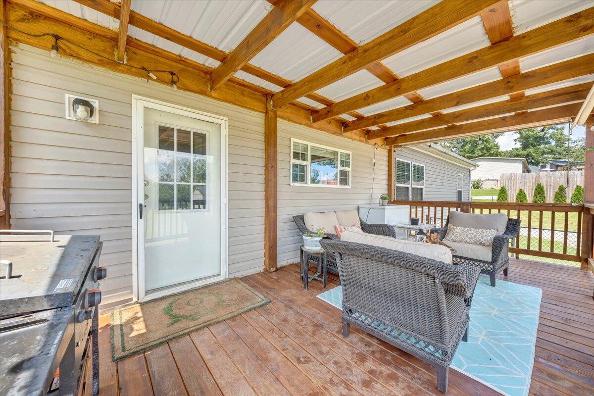 Bedford, Virginia 24523, United States, 3 Bedrooms Bedrooms, ,2 BathroomsBathrooms,Residential,Active,245957