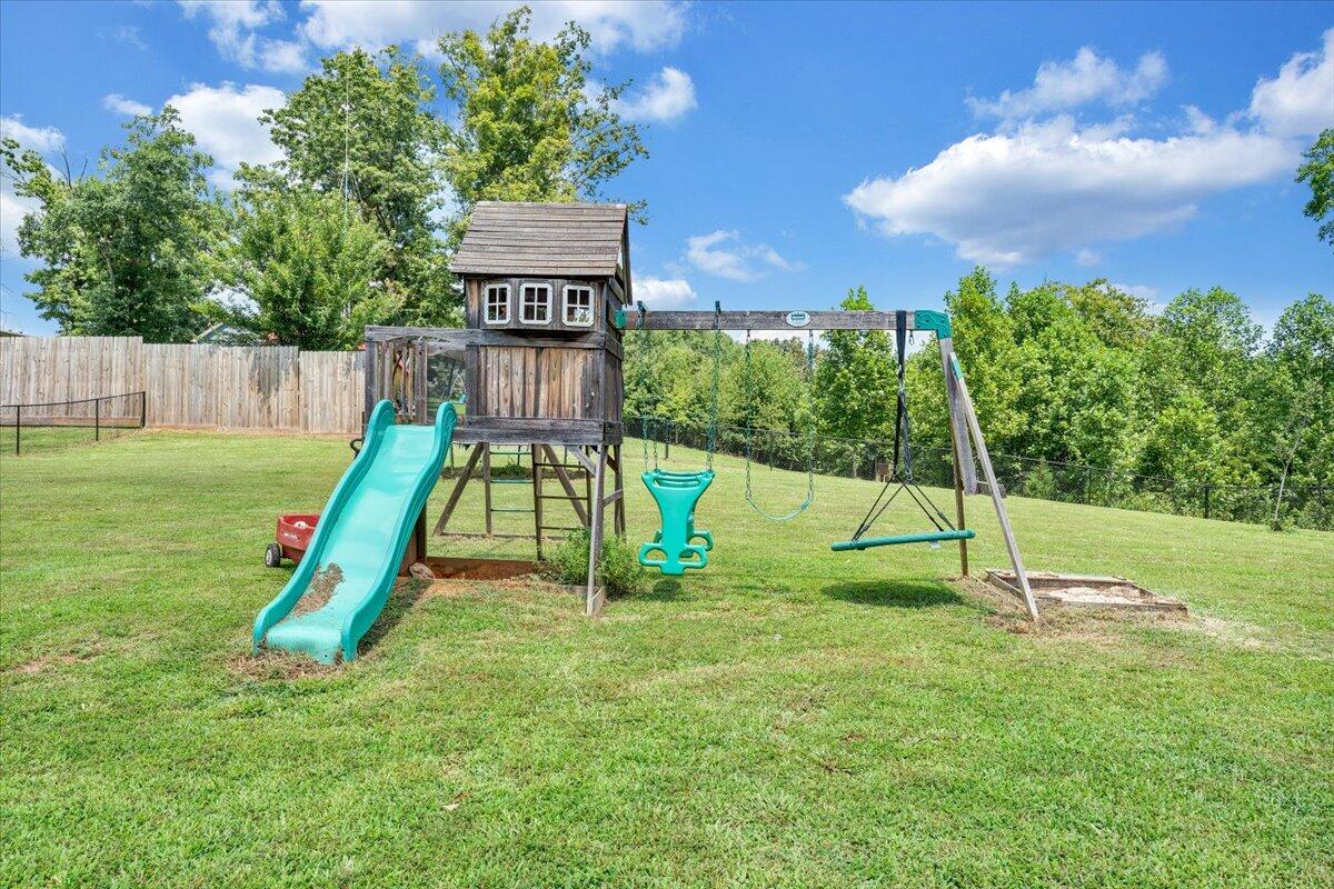 Bedford, Virginia 24523, United States, 3 Bedrooms Bedrooms, ,2 BathroomsBathrooms,Residential,Active,245957