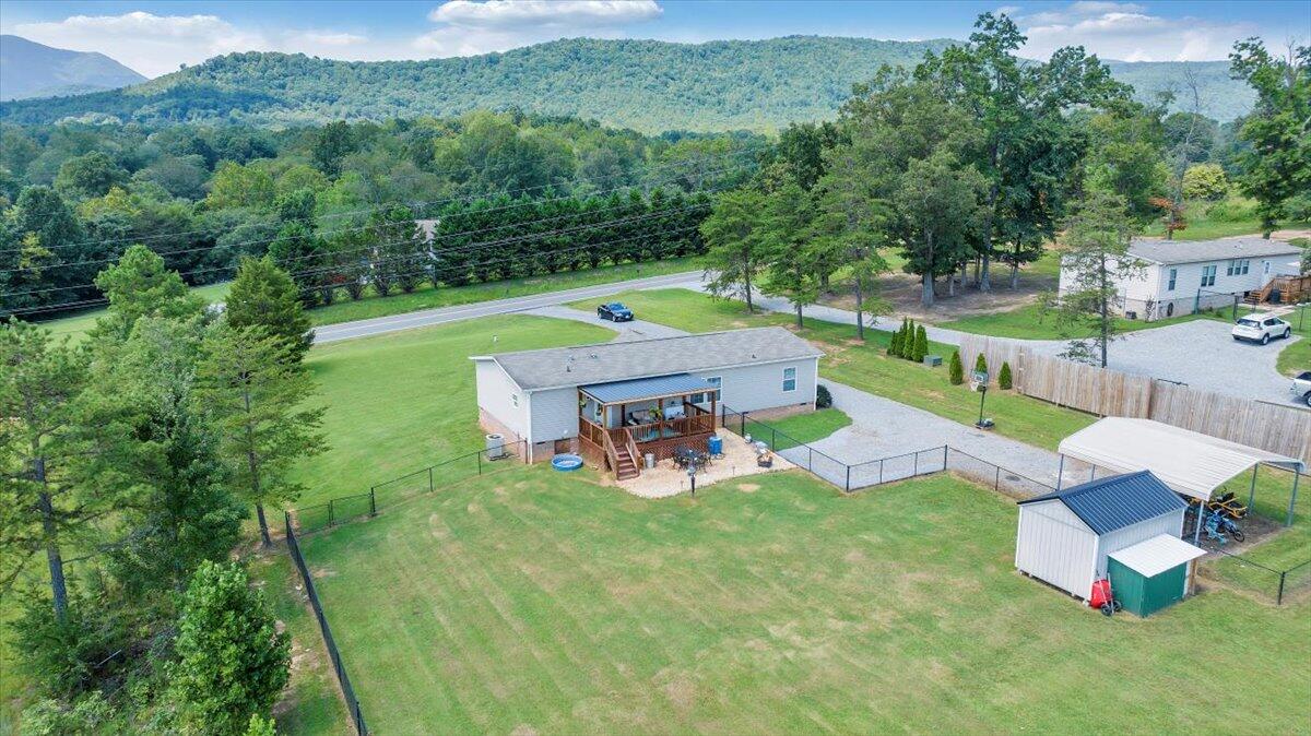 Bedford, Virginia 24523, United States, 3 Bedrooms Bedrooms, ,2 BathroomsBathrooms,Residential,Active,245957