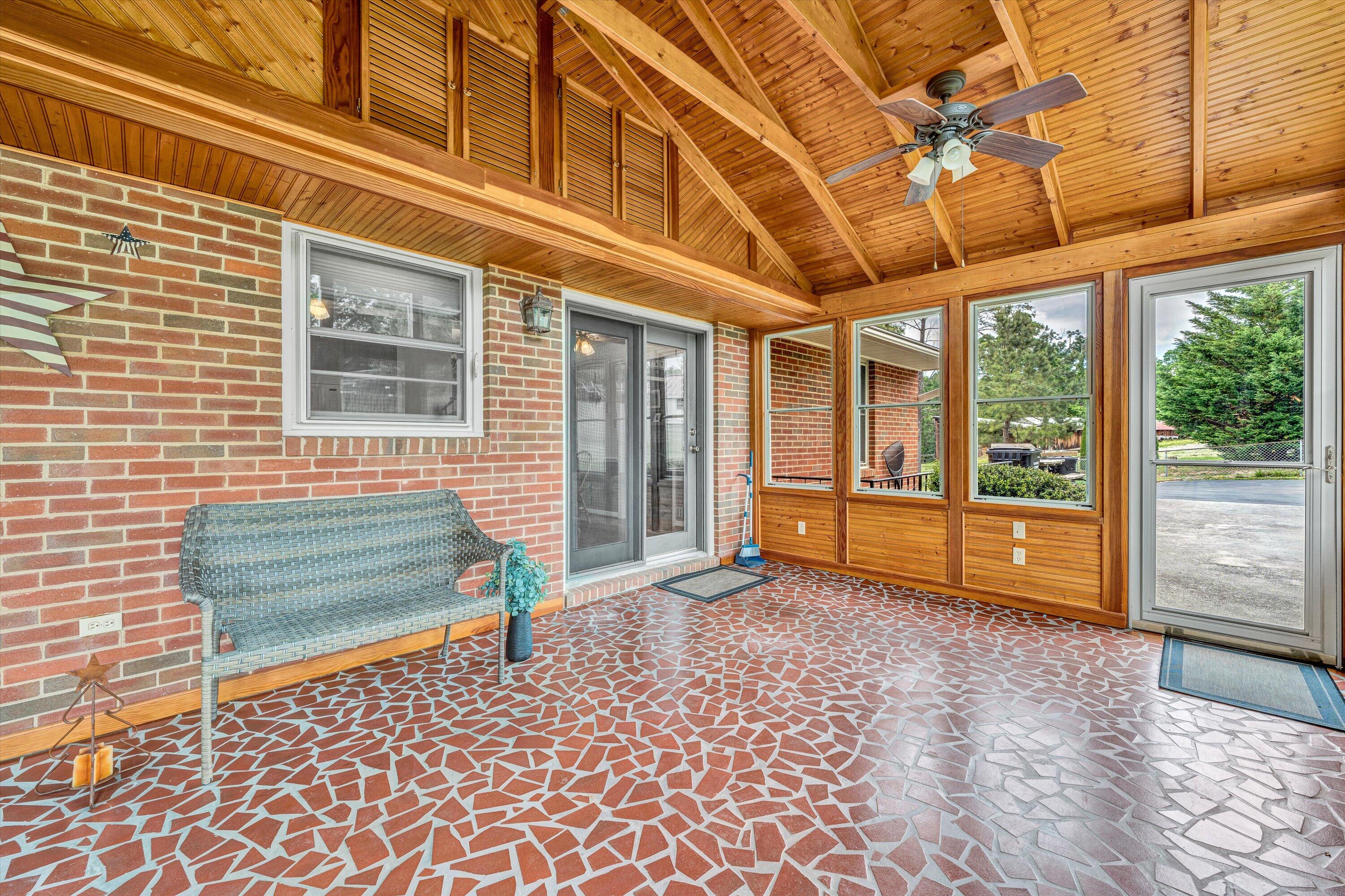 459 Nellie Cir, Salem, Virginia image 19