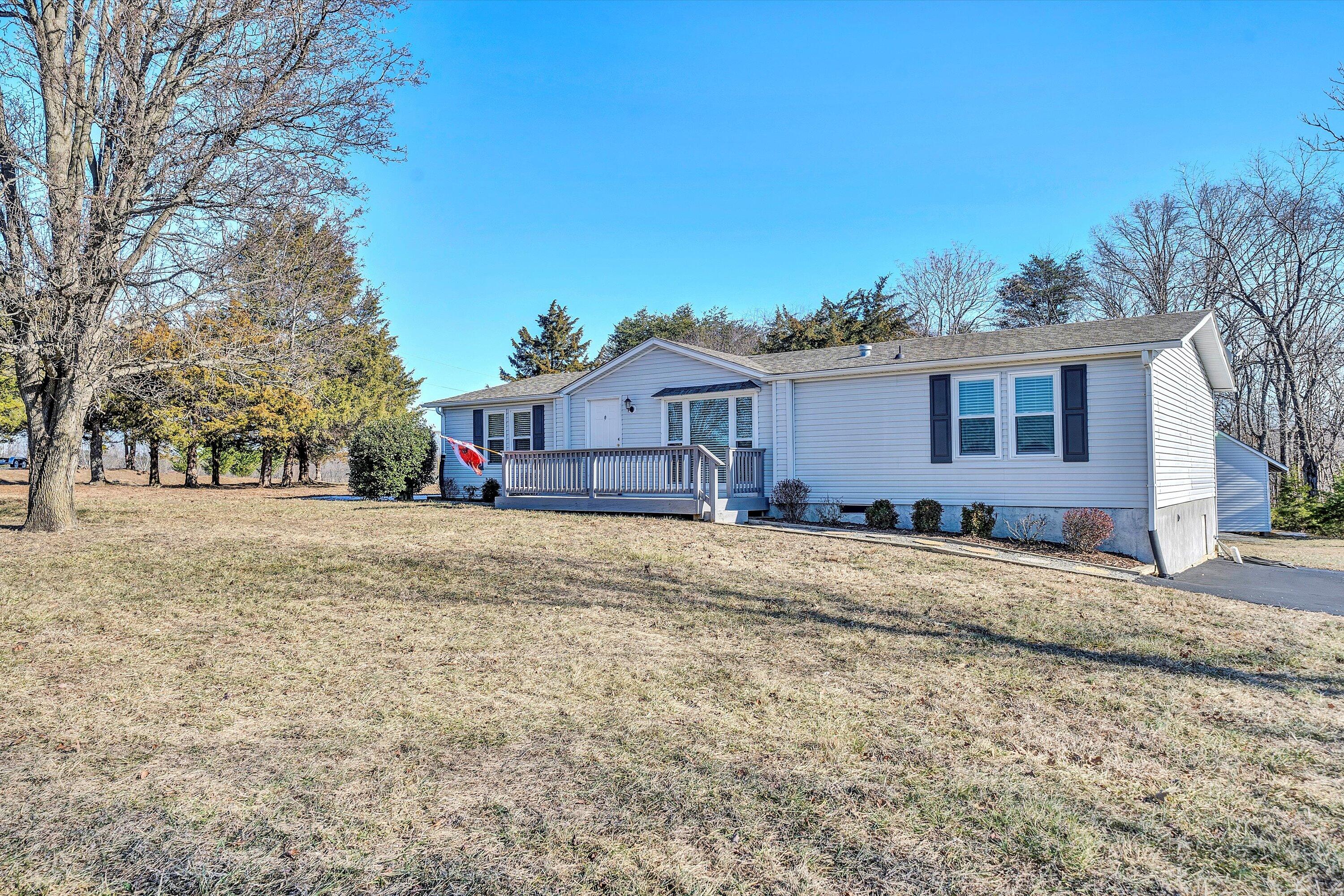 109 High Point Rd, Moneta, Virginia image 2