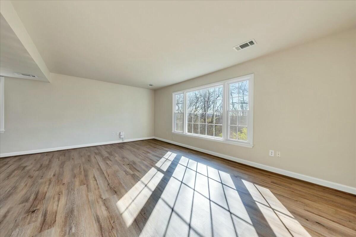 1401 Wyndham Dr, Vinton, Virginia image 9