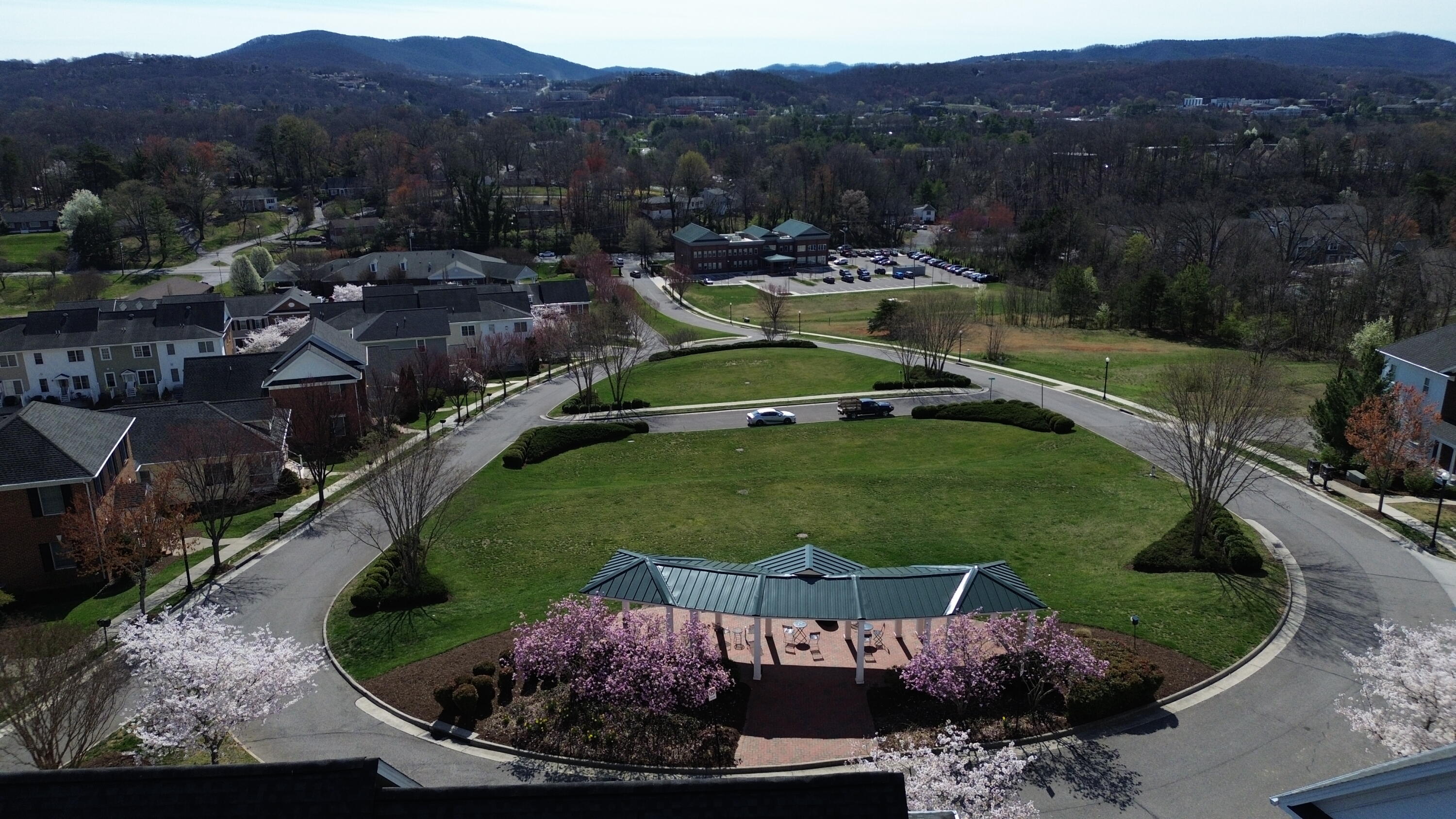 3727 Greenway Dr, Roanoke, Virginia image 15