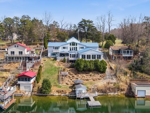 Homes For Sale - 4983 Blue Sky Ln<br/> Dublin, VA 24084