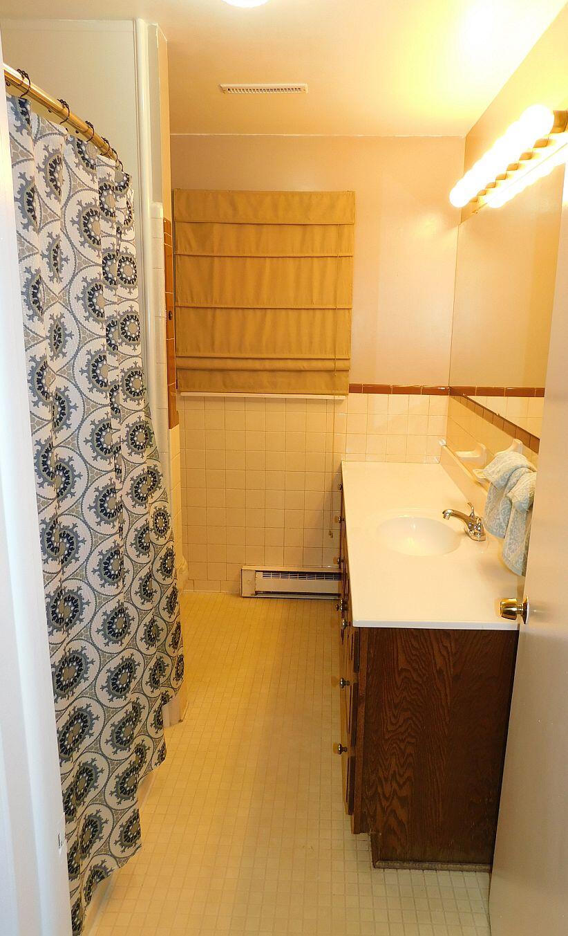 Roanoke, Virginia 24018, United States, 3 Bedrooms Bedrooms, ,2 BathroomsBathrooms,Residential,Active,208505