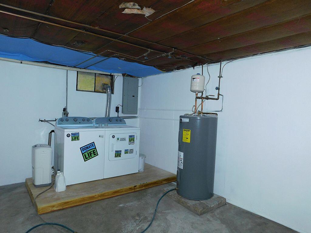 Roanoke, Virginia 24018, United States, 3 Bedrooms Bedrooms, ,2 BathroomsBathrooms,Residential,Active,208505