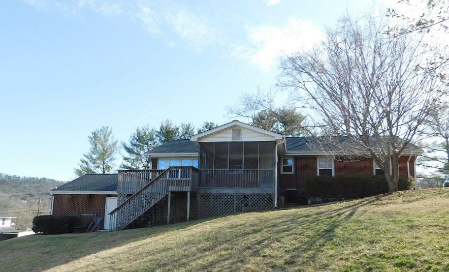 Roanoke, Virginia 24018, United States, 3 Bedrooms Bedrooms, ,2 BathroomsBathrooms,Residential,Active,208505