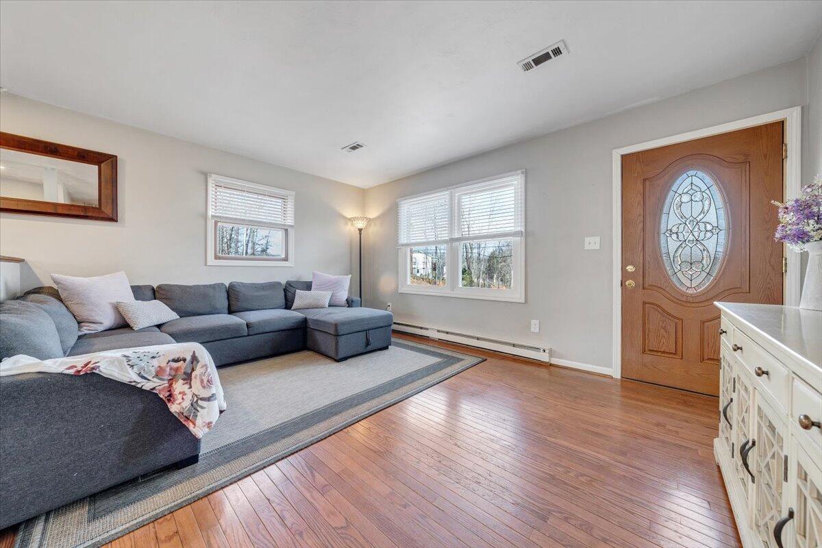 3933 Pitzer Rd, Roanoke, Virginia image 8