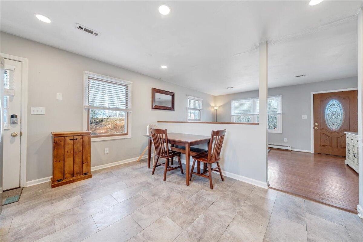 3933 Pitzer Rd, Roanoke, Virginia image 13