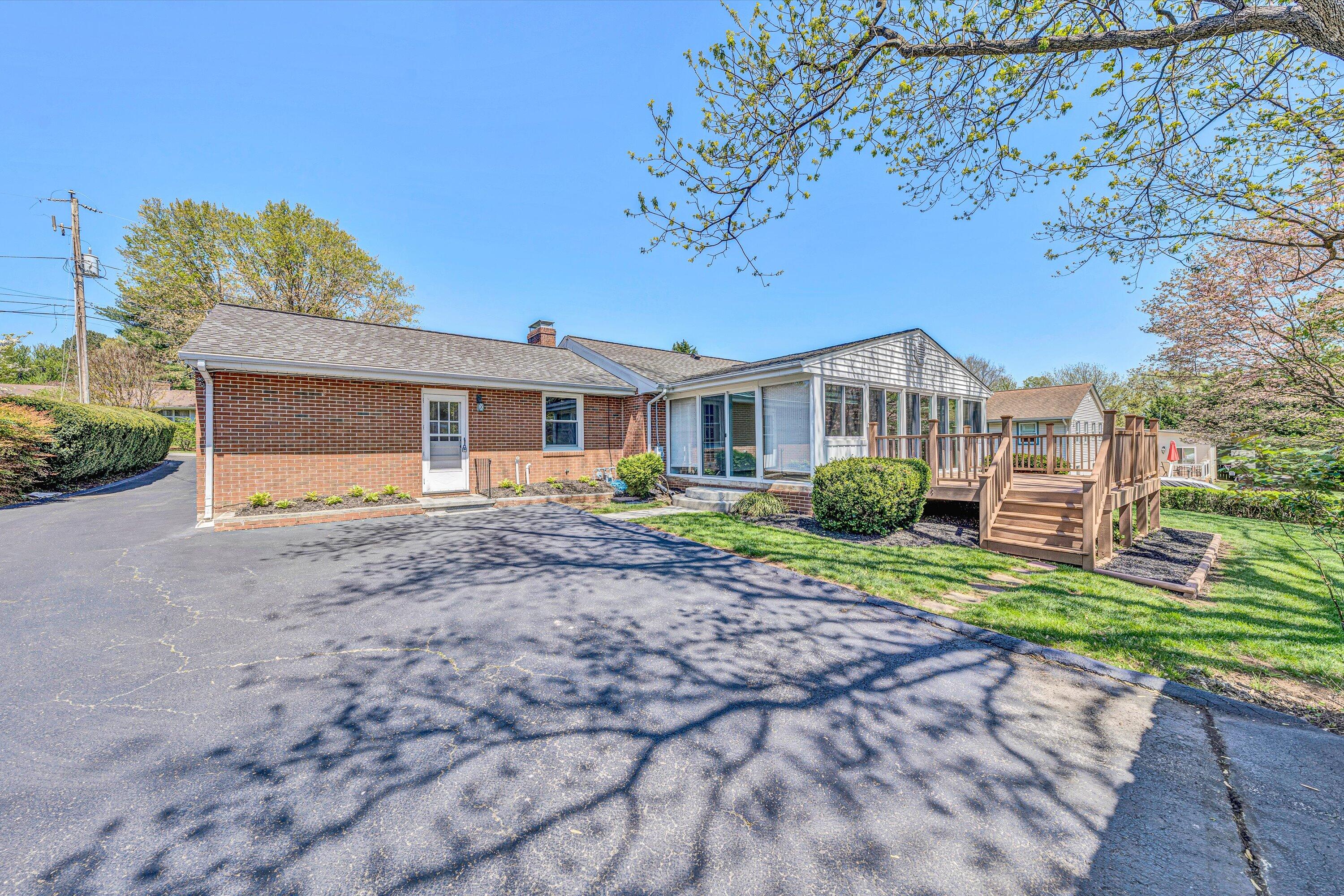 5519 Medmont Cir, Roanoke, Ohio image 39