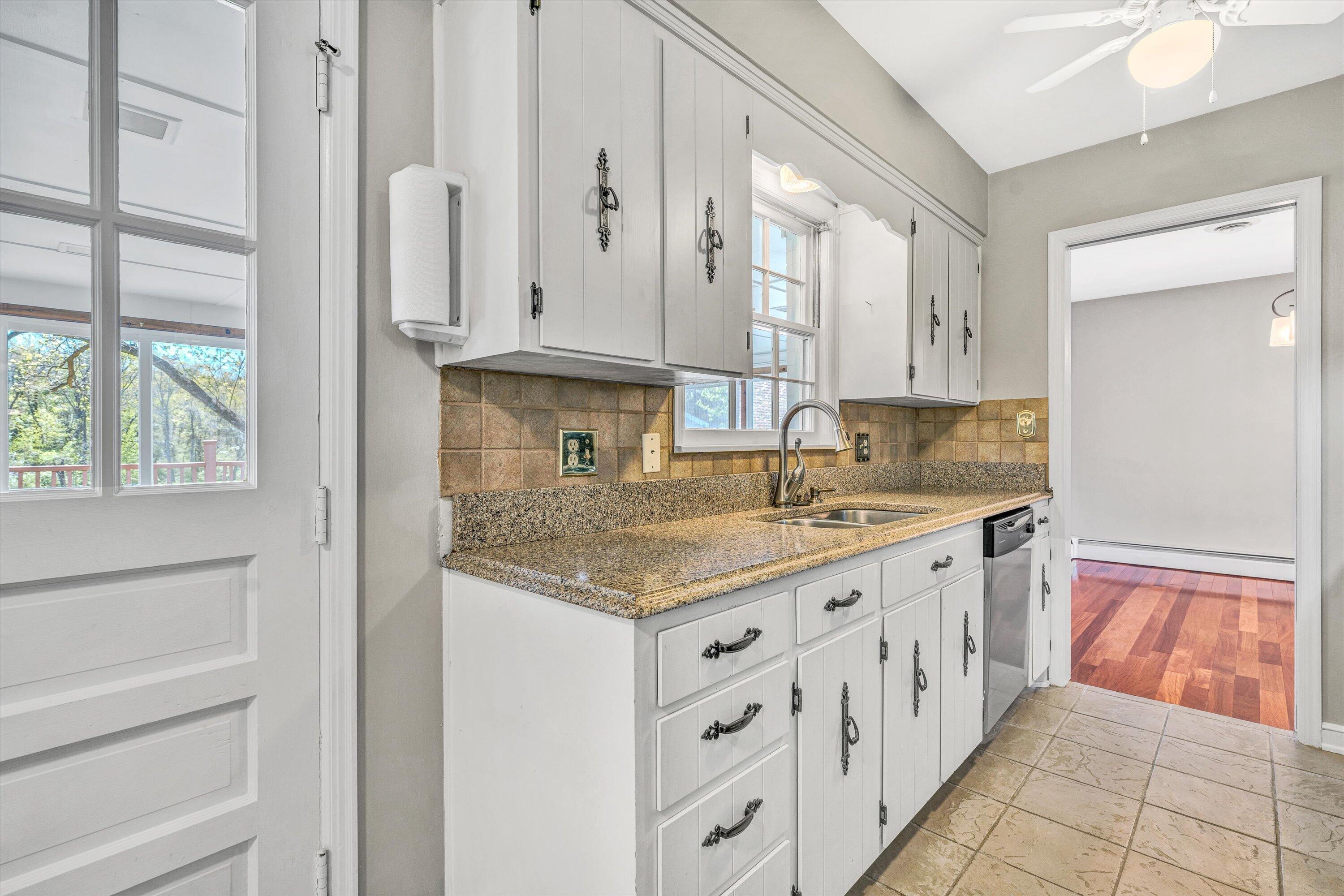 5519 Medmont Cir, Roanoke, Ohio image 10