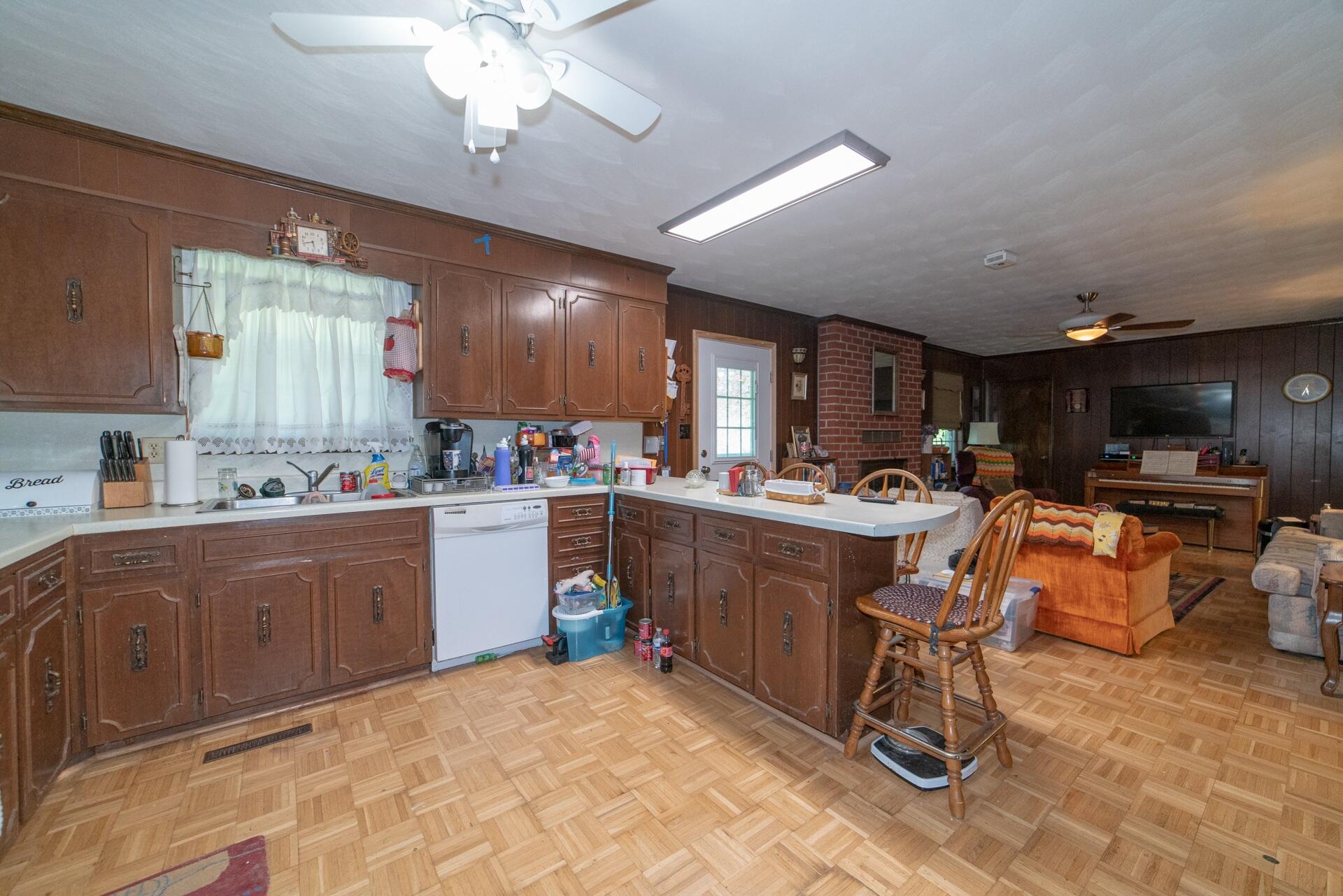 1663 Mountain Heights Dr, Salem, Virginia image 13