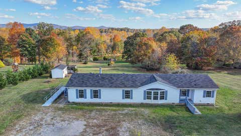 Homes For Sale - 381 Browns Point Dr<br/> Moneta, VA 24121