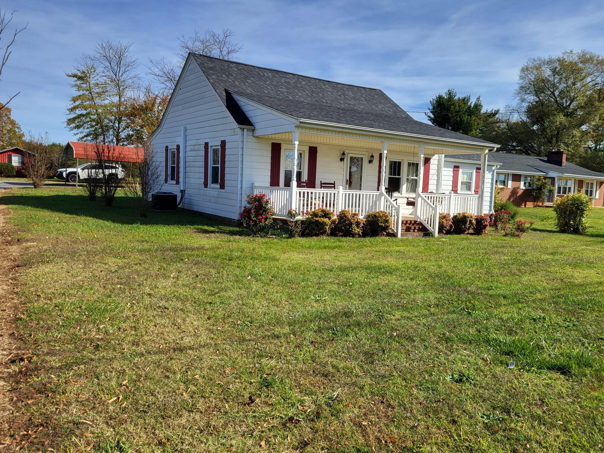 1081 E Gretna Rd, Gretna, Virginia image 2