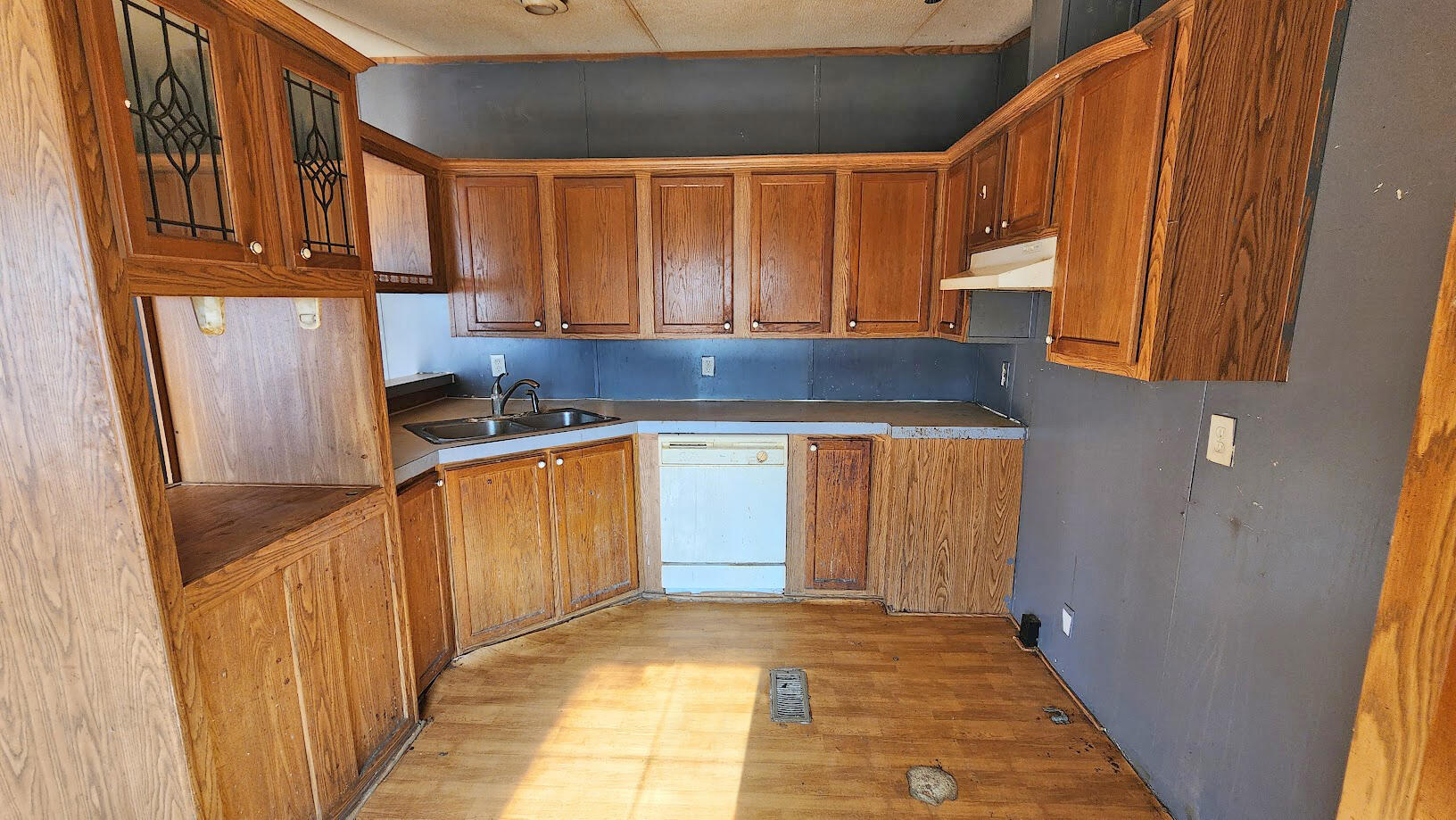 1042 Simmons Mill Rd, Thaxton, Virginia image 3