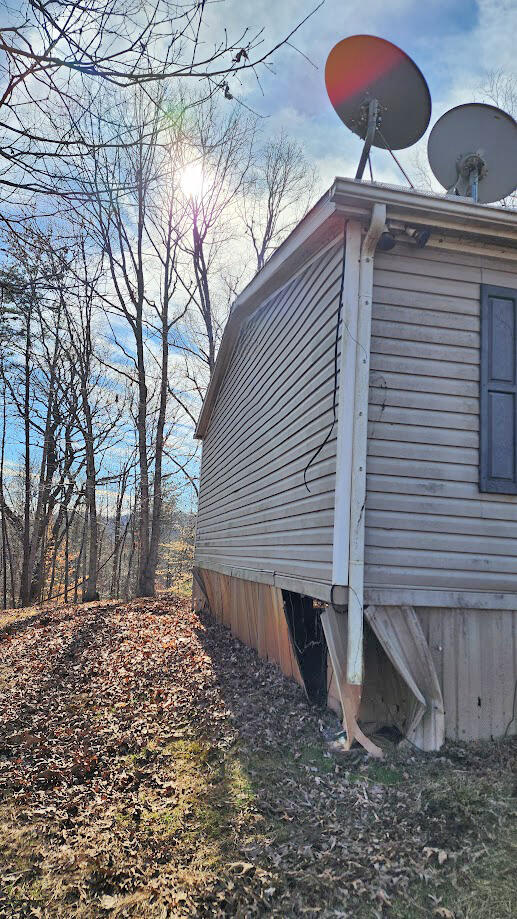 1042 Simmons Mill Rd, Thaxton, Virginia image 12
