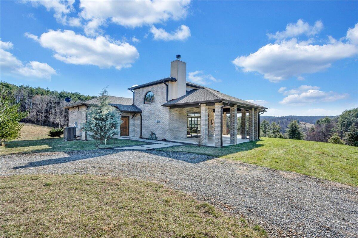 380 & 382 River Ridge Rd, Copper Hill, Virginia image 4