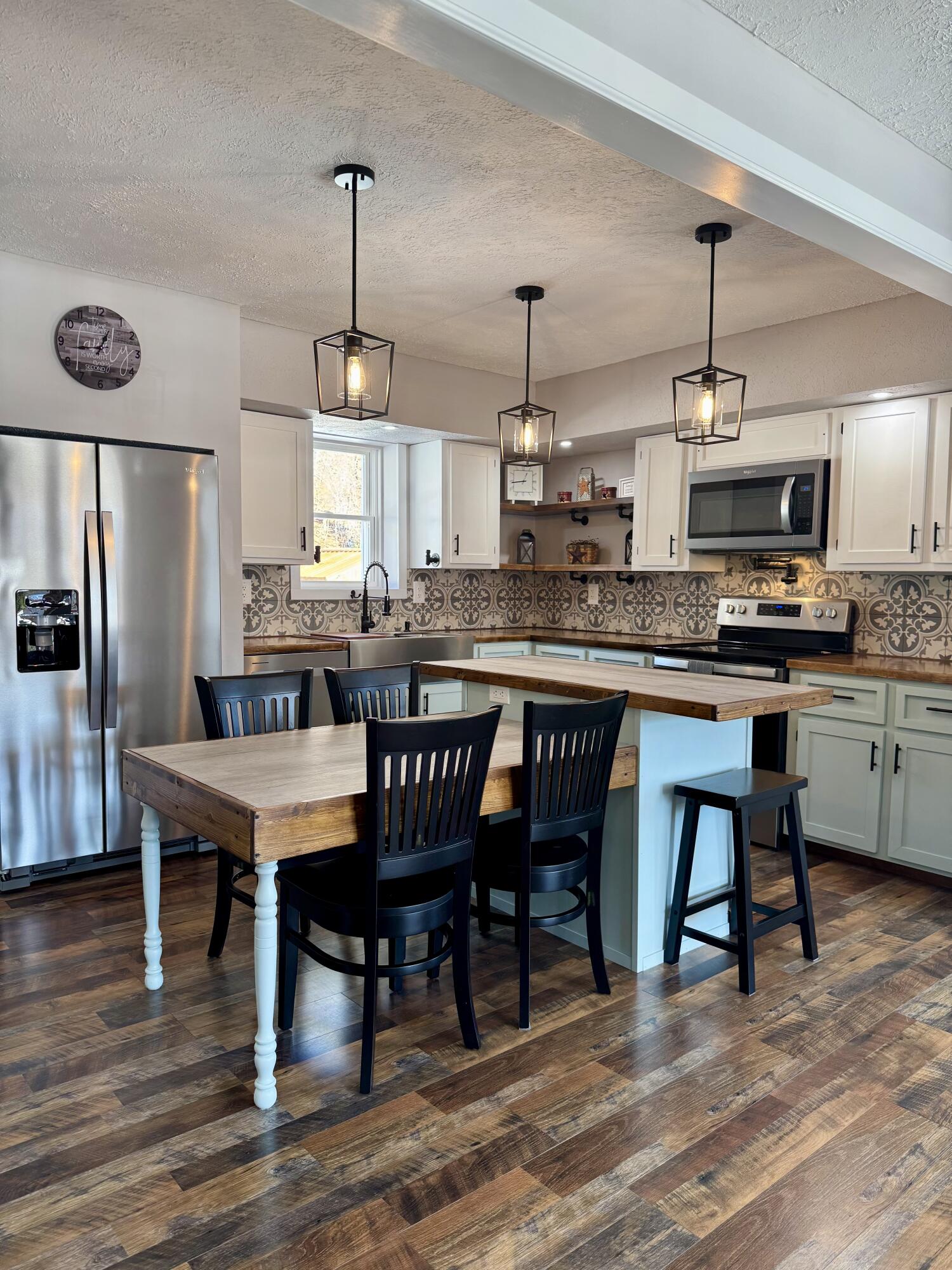 1322 W Jackson St, Covington, Virginia image 5