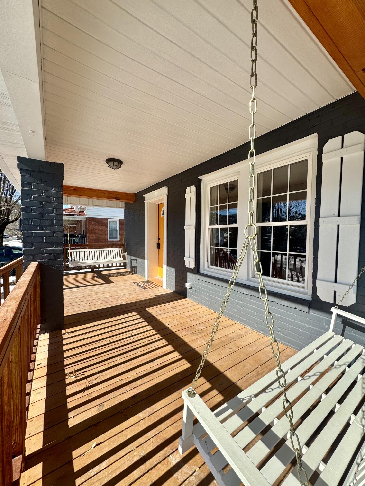 1322 W Jackson St, Covington, Virginia image 43