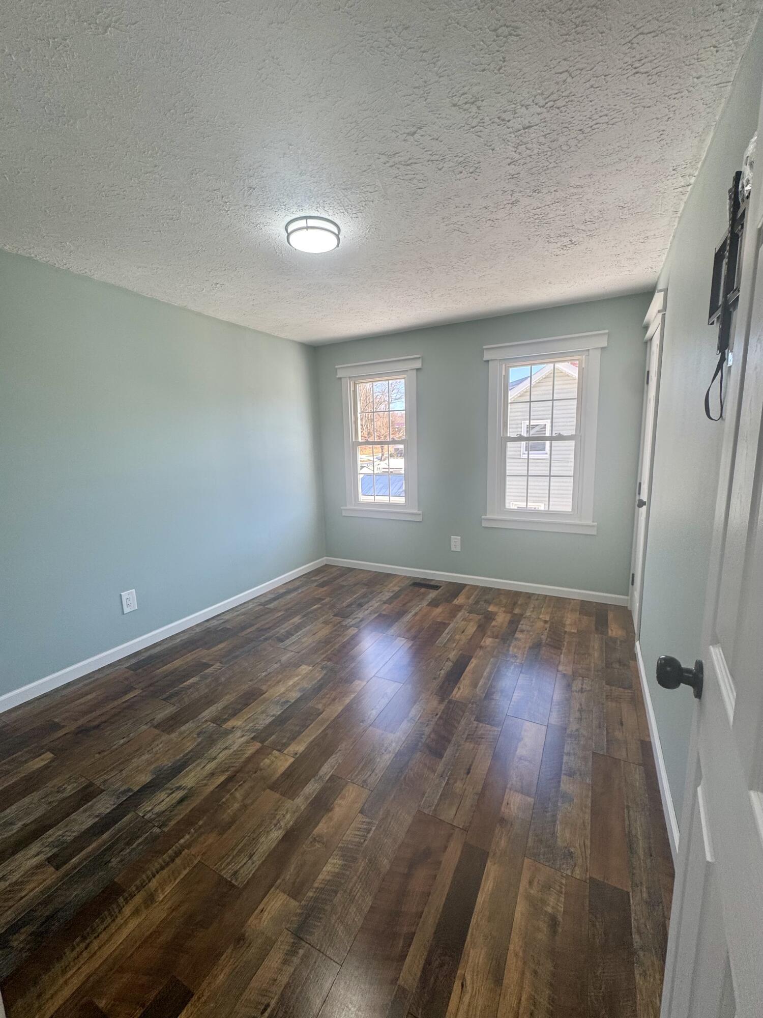 1322 W Jackson St, Covington, Virginia image 23