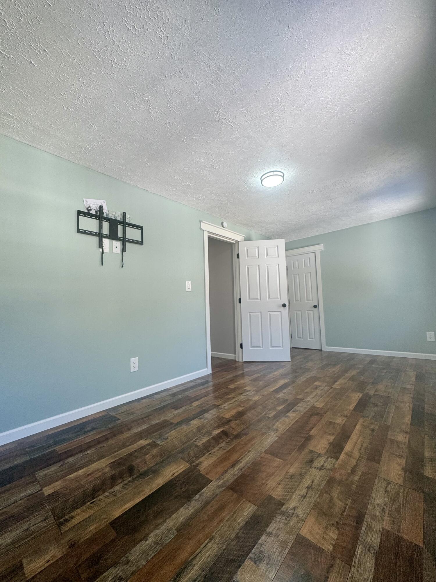 1322 W Jackson St, Covington, Virginia image 26