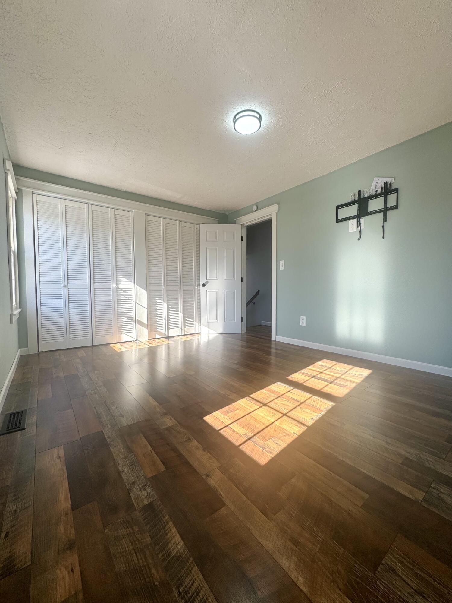 1322 W Jackson St, Covington, Virginia image 22
