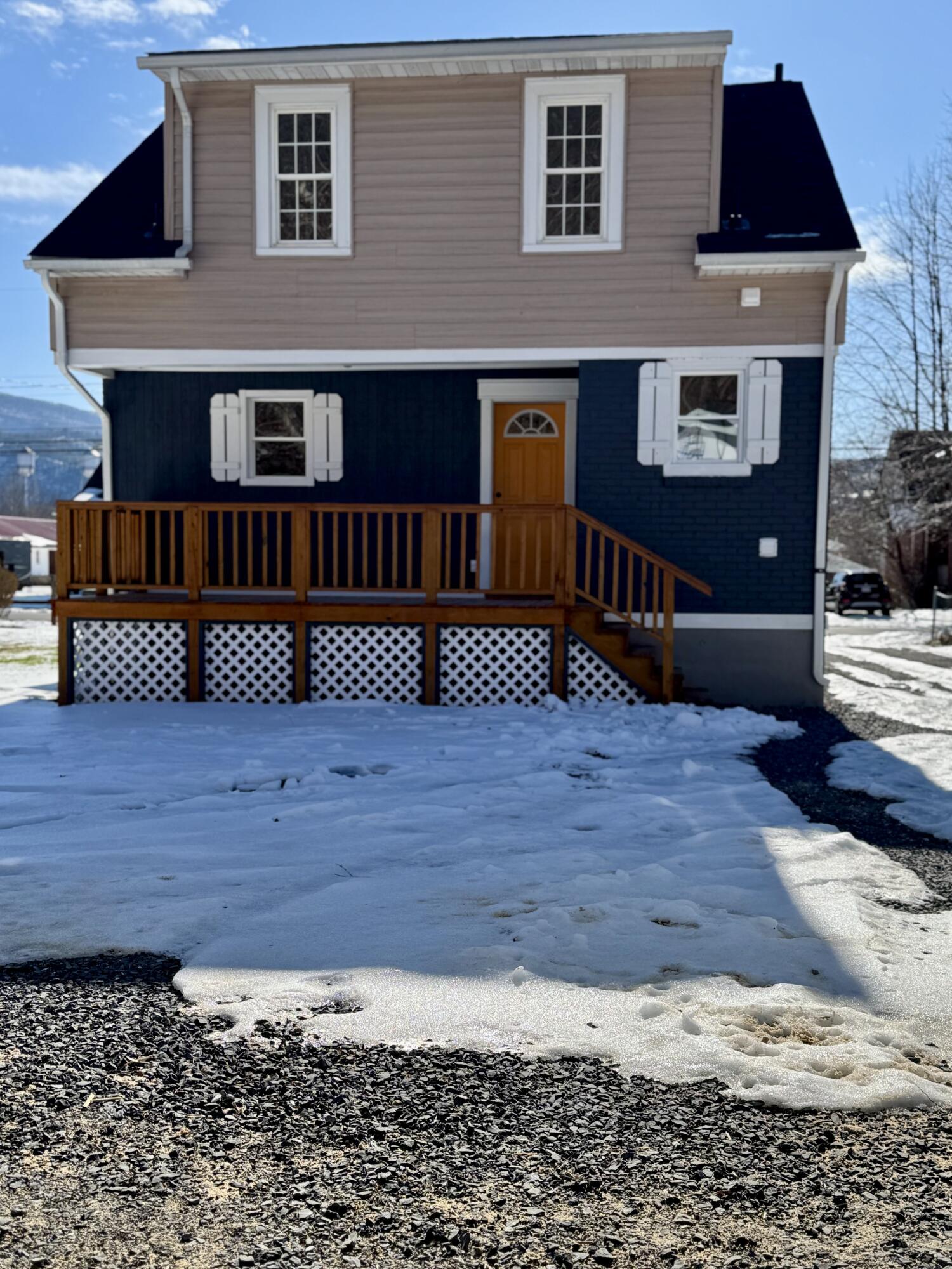 1322 W Jackson St, Covington, Virginia image 35