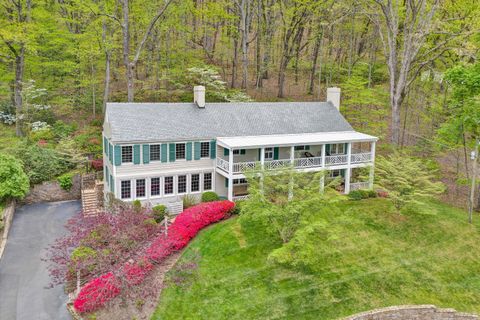 Homes For Sale - 2438 Robin Hood Rd<br/> Roanoke, VA 24014