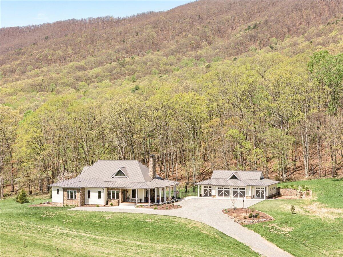 4180 Little Catawba Creek Rd, Troutville, Virginia image 1