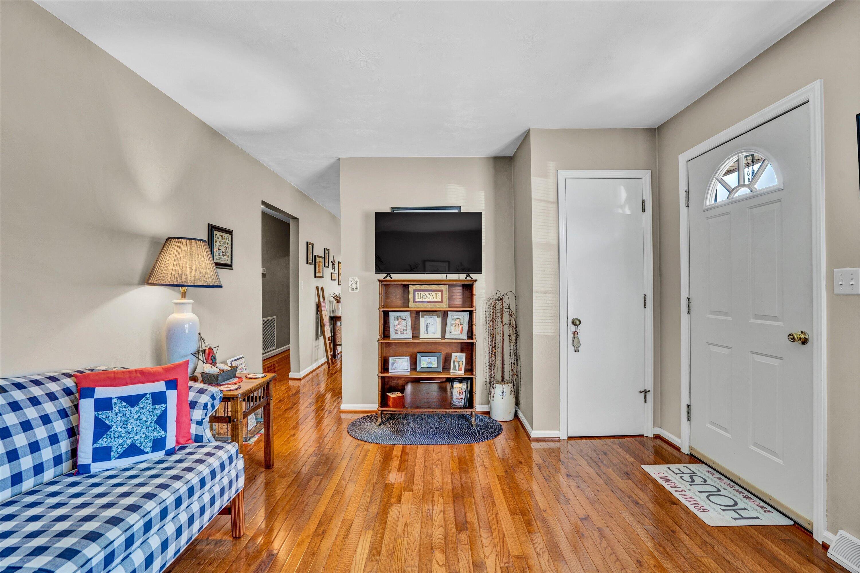 93 Southwest Ave, Buchanan, Virginia image 4