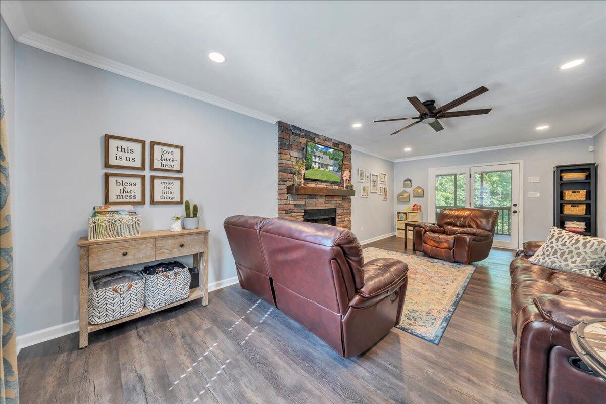 7984 Forest Creek Dr, Roanoke, Virginia image 9