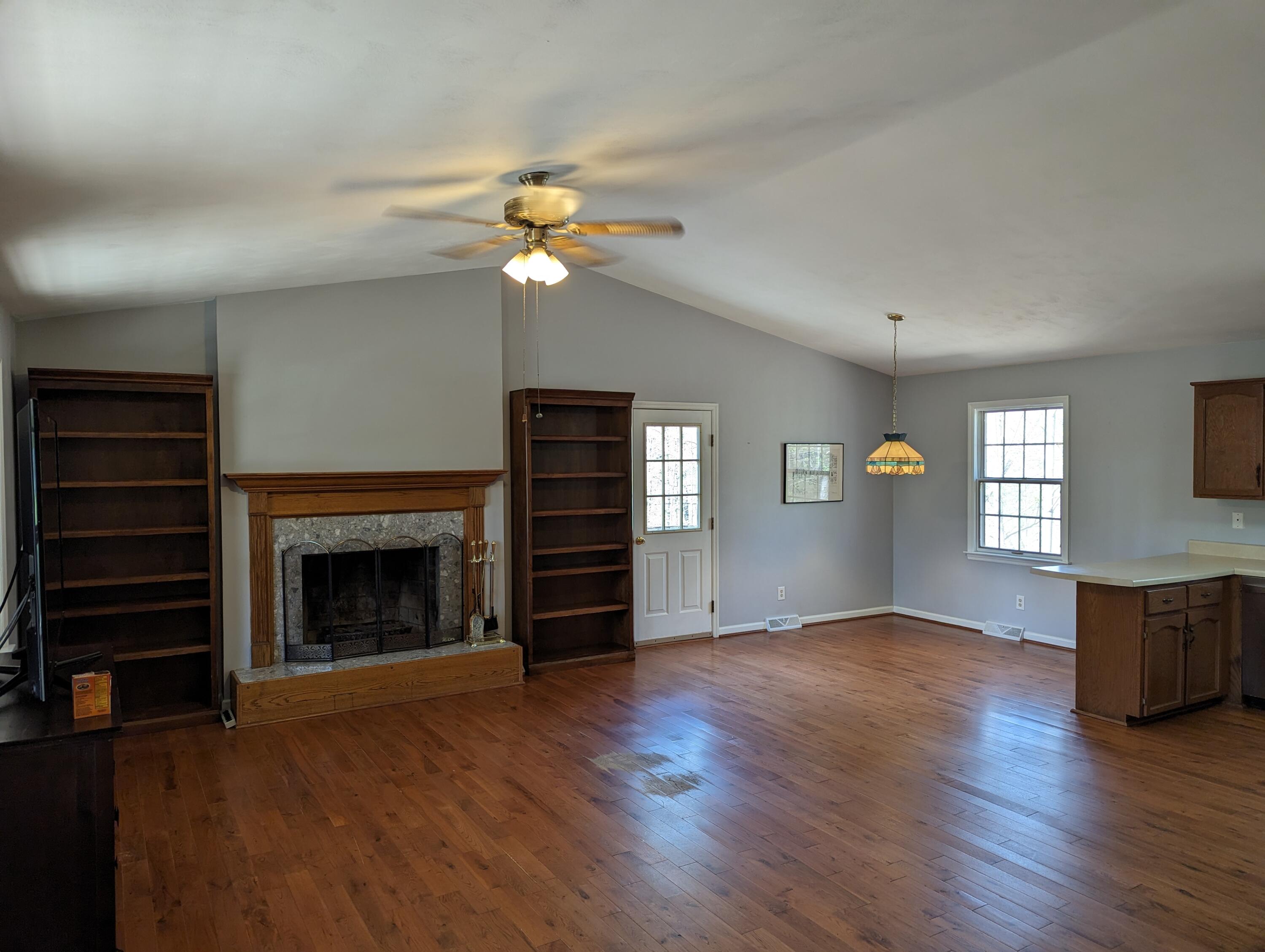 515 Sweetbriar Ln Ln, Boones Mill, Virginia image 3