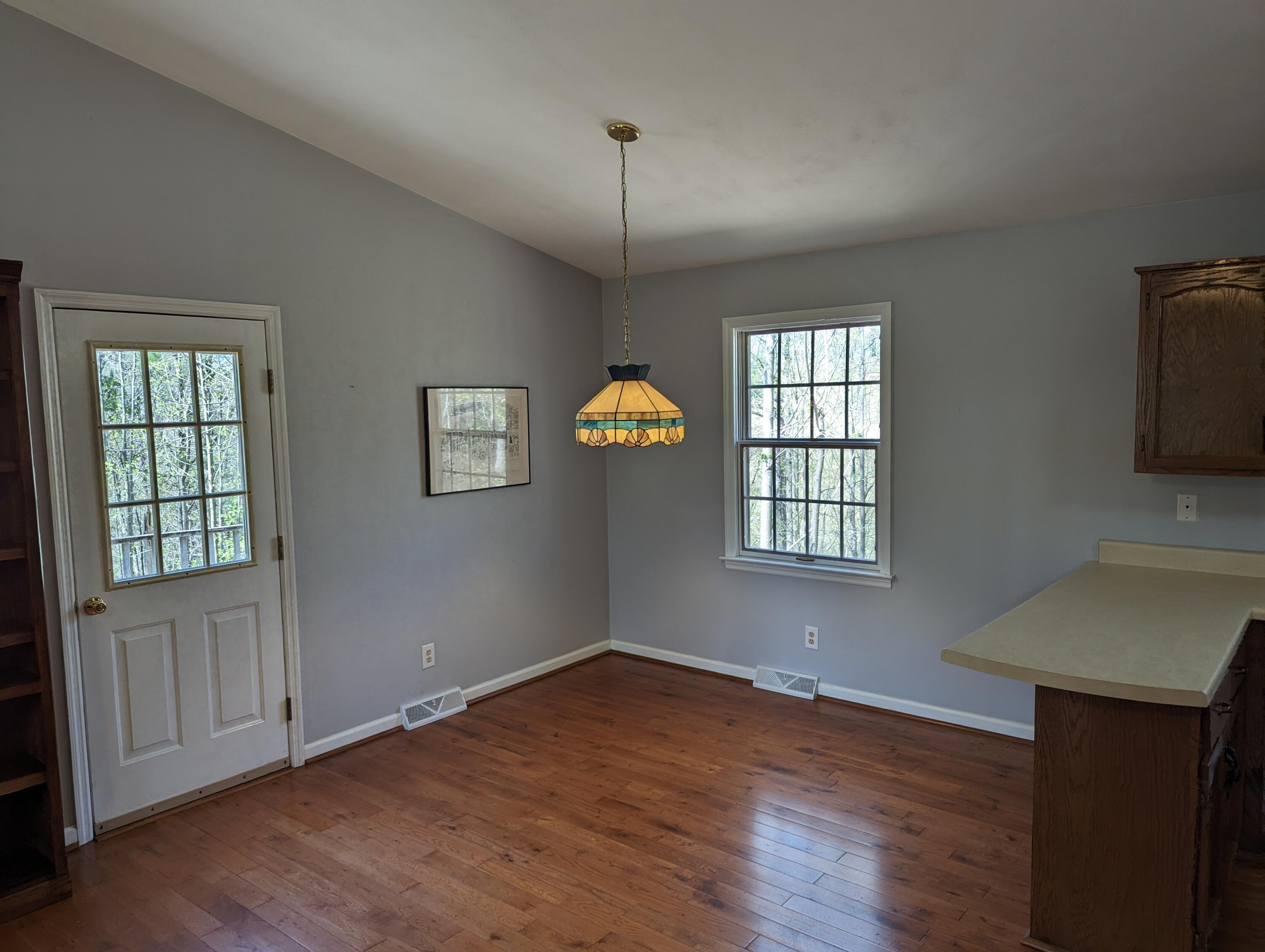 515 Sweetbriar Ln Ln, Boones Mill, Virginia image 5