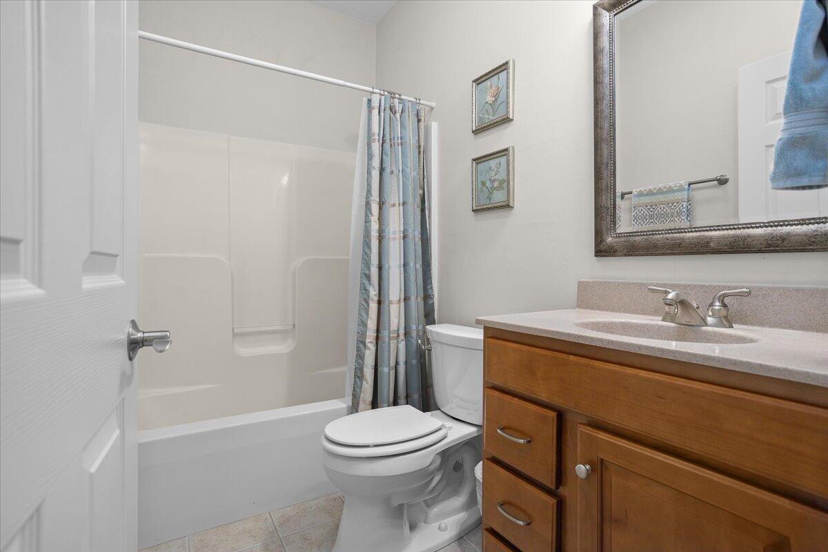 Fincastle, Virginia, 24090, United States, 3 Bedrooms Bedrooms, ,4 BathroomsBathrooms,Residential,Active,2030518