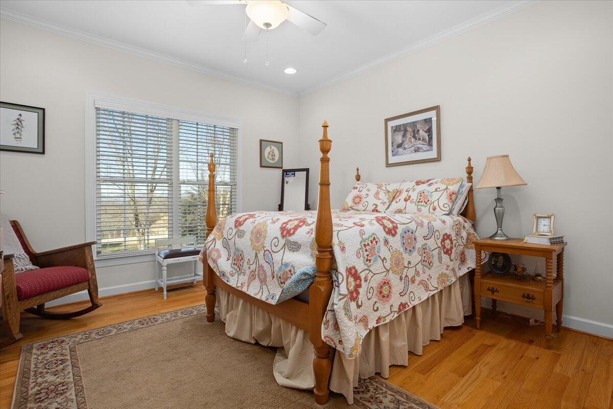 Fincastle, Virginia, 24090, United States, 3 Bedrooms Bedrooms, ,4 BathroomsBathrooms,Residential,Active,2030518