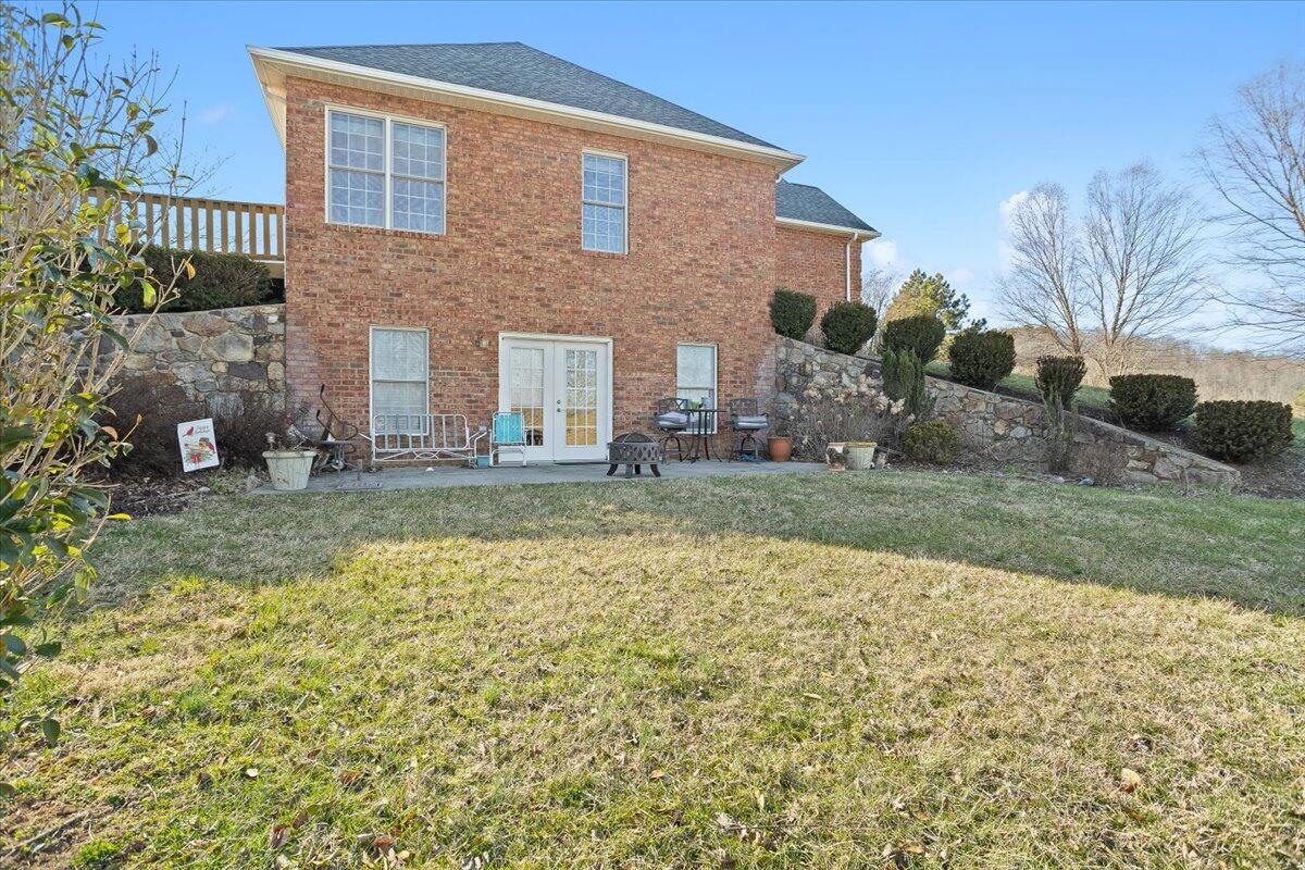 Fincastle, Virginia, 24090, United States, 3 Bedrooms Bedrooms, ,4 BathroomsBathrooms,Residential,Active,2030518