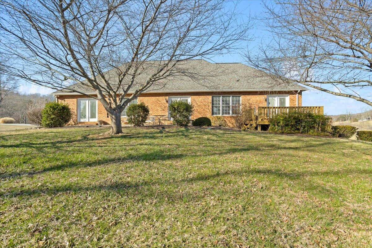 Fincastle, Virginia, 24090, United States, 3 Bedrooms Bedrooms, ,4 BathroomsBathrooms,Residential,Active,2030518