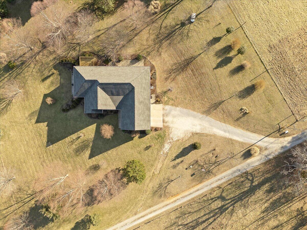 Fincastle, Virginia, 24090, United States, 3 Bedrooms Bedrooms, ,4 BathroomsBathrooms,Residential,Active,2030518