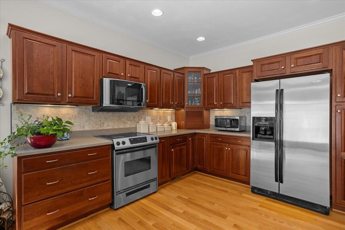 Fincastle, Virginia, 24090, United States, 3 Bedrooms Bedrooms, ,4 BathroomsBathrooms,Residential,Active,2030518