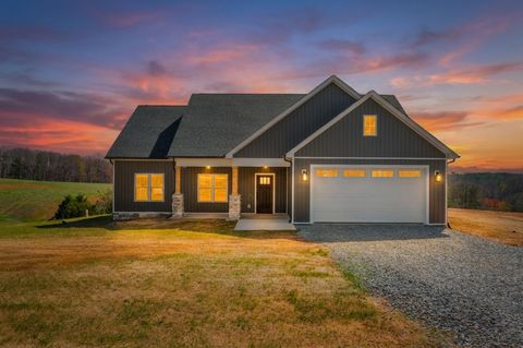 Homes For Sale - 10578 Leesville Rd<br/> Lynch Station, VA 24571